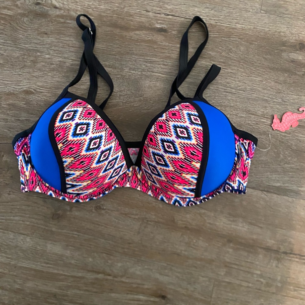 Brand New Atzec print bikini set